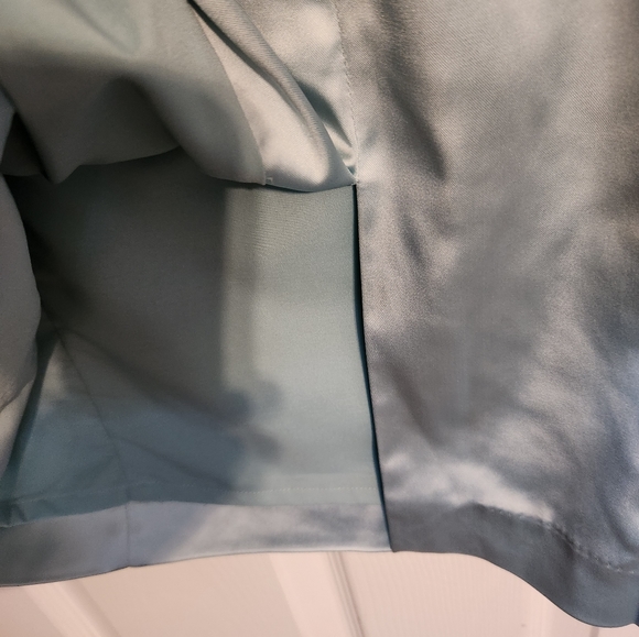 Dress - Picture 5 of 6